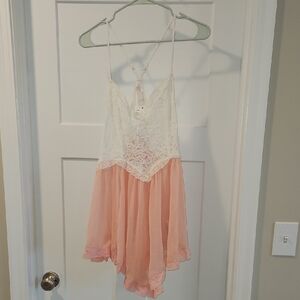 Out From Under Cassandra Sheer Lace + Mesh Hanky Hem Slip, Size M, NWT